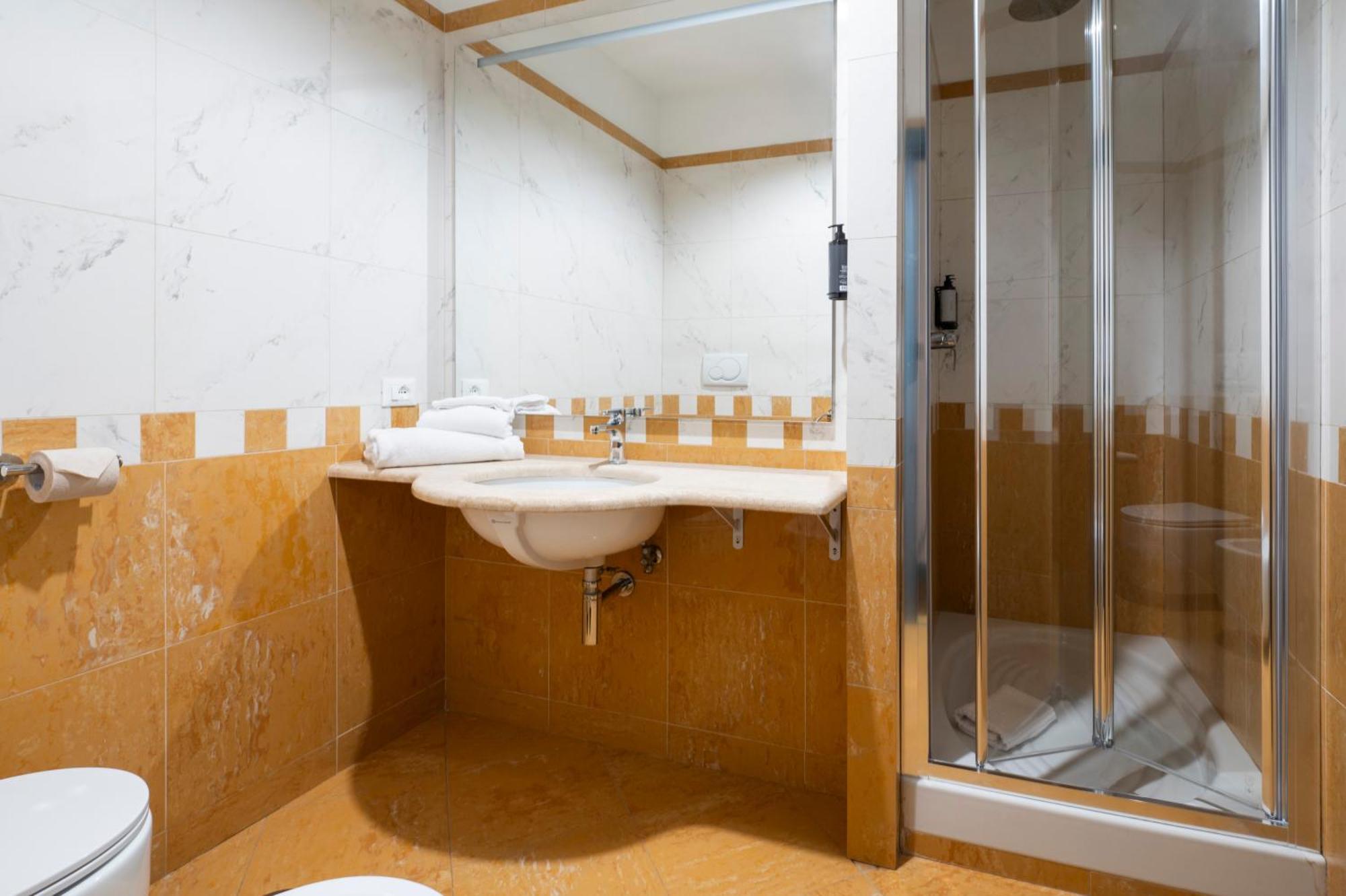 Rome Ciampino Smart Hotel Ngoại thất bức ảnh
