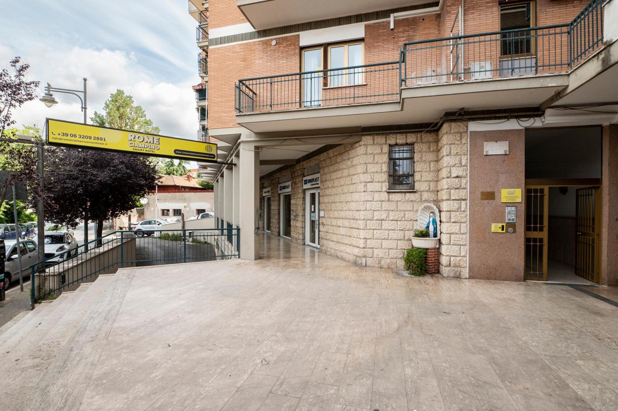 Rome Ciampino Smart Hotel Ngoại thất bức ảnh